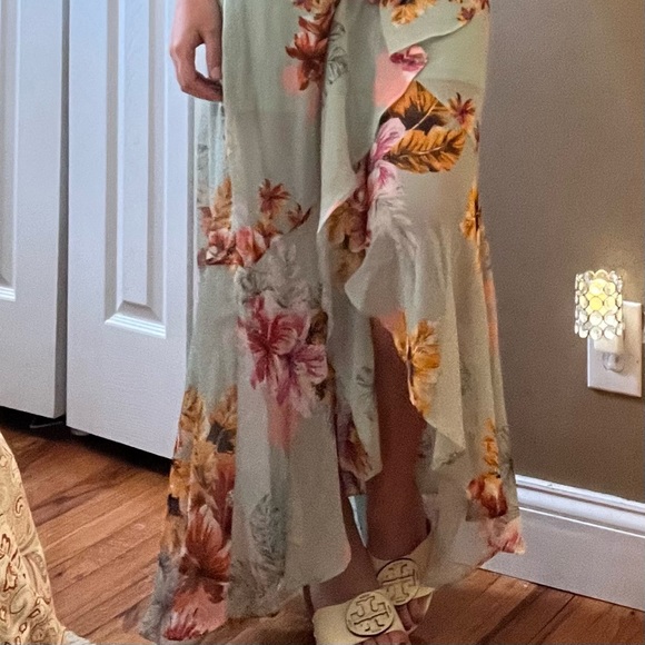 Express floral maxi dress - Picture 2 of 6